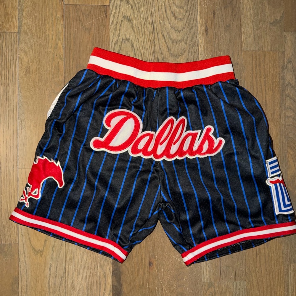 YK1K Young Kings Dallas Basketball Shorts Men's XXS Blue Black stripe